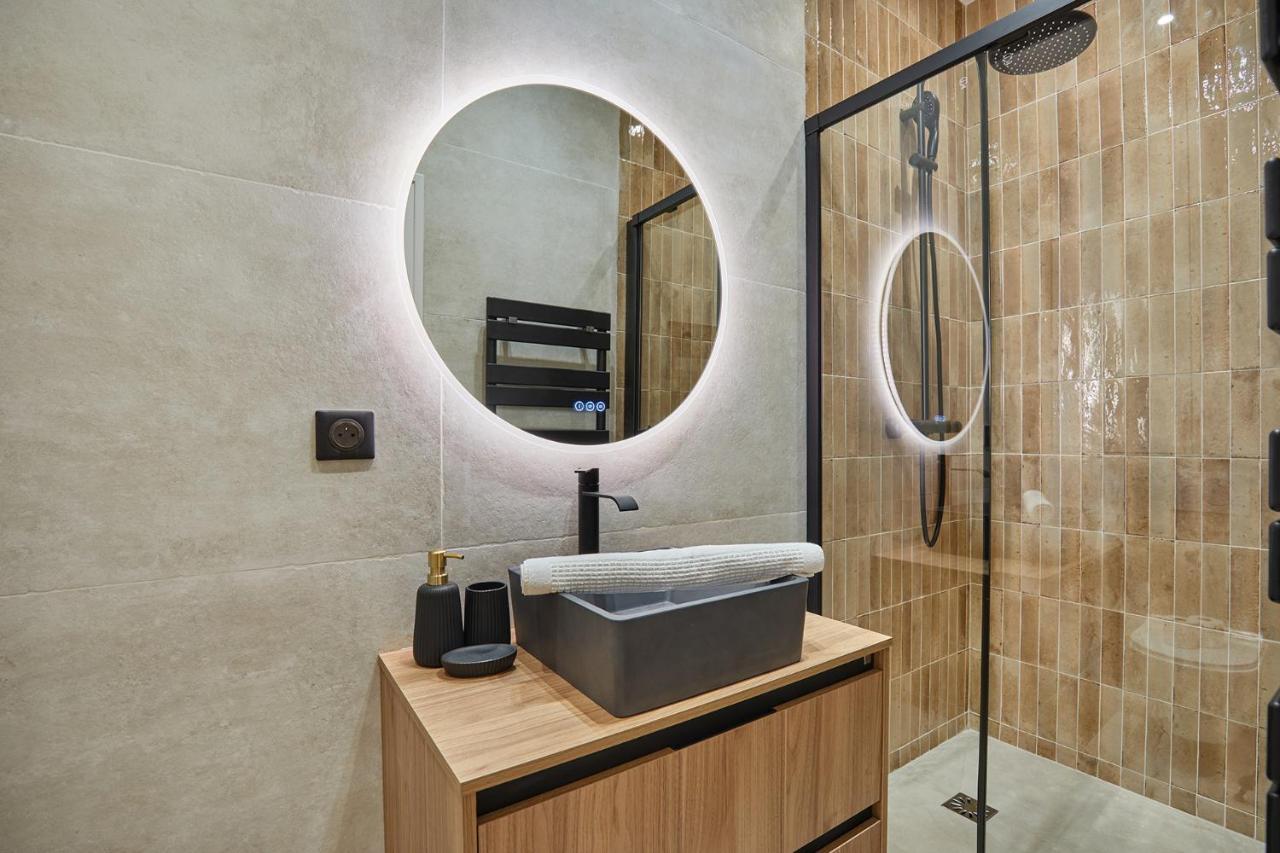 Apartment Montmartre By Studio Prestige Paris Exteriör bild